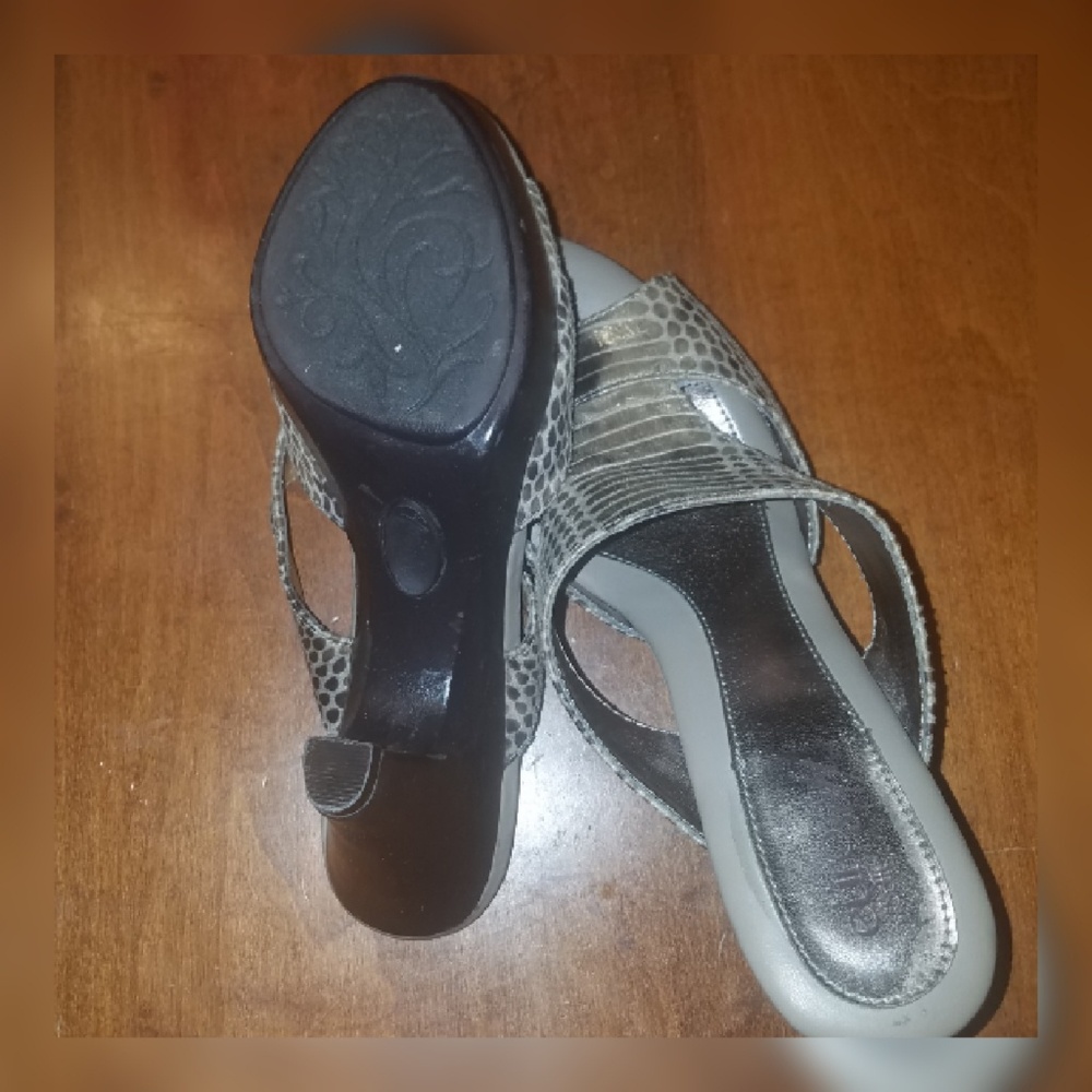 Cute heels - Picture 3 of 6
